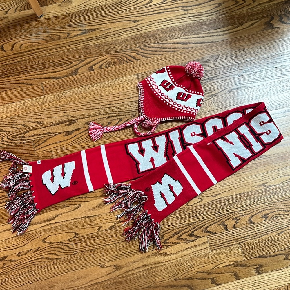 Wisconsin hat and scarf